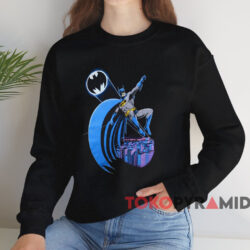 1988 DC Comics Batman Skyline T-shirt 3 1988 Dc Comics Batman Skyline T shirt Black Sweatshirt