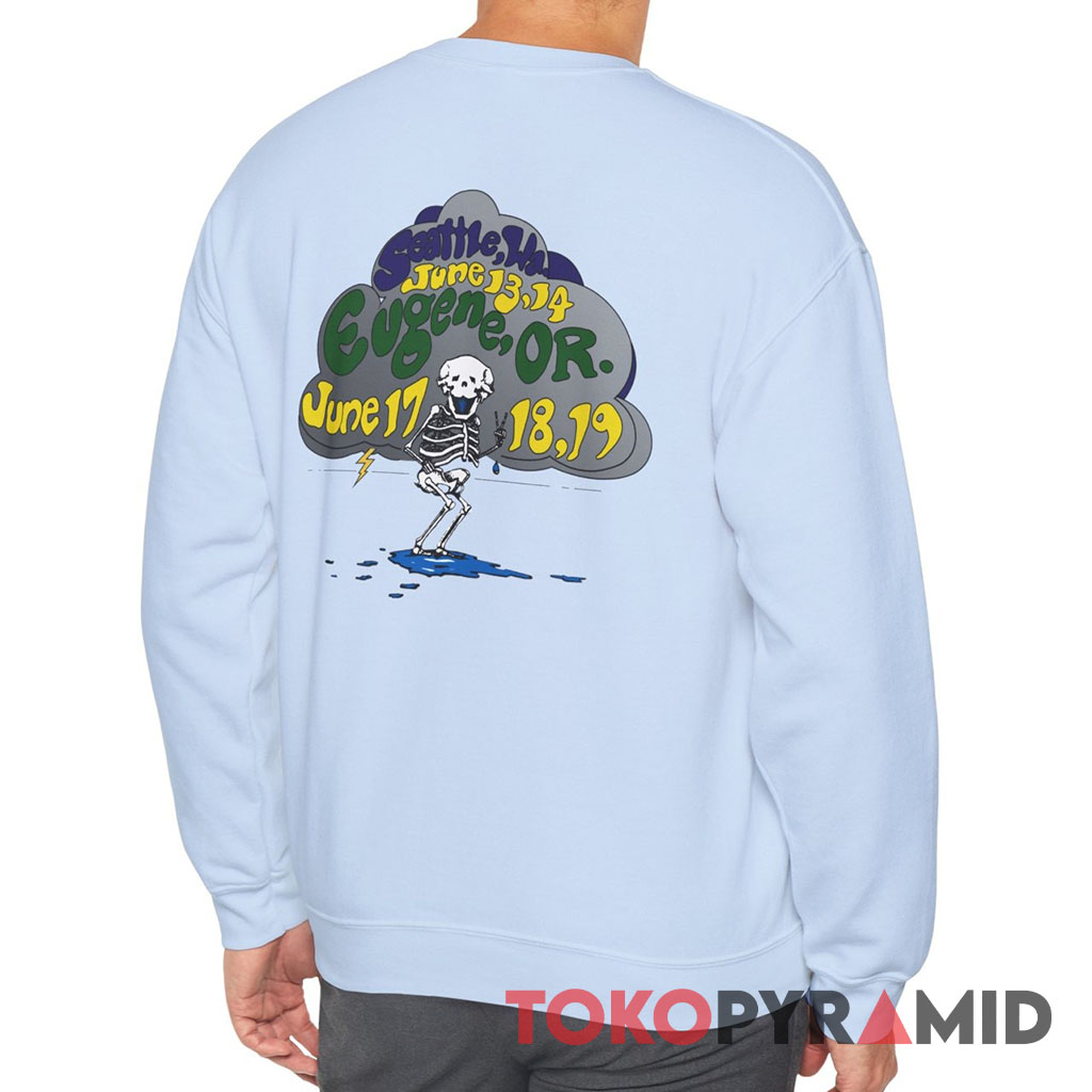 90s Vintage Grateful Dead 1994 North West Tour Rain Skeleton Dancing Bears 2 Sided Rare Sweatshirt 90s Vintage Grateful Dead 1994 North West Tour Rain Skeleton Dancing Bears 2 Sided Rare Sweatshirt