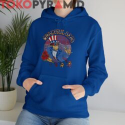 90s Vintage Grateful Dead Summer Tour 1994 With Traffic 2-Sided Rare Shirt 5 90s Vintage Grateful Dead Summer Tour 1994 With Traffic 2 Sided Rare Royal Hoodie