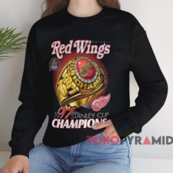 Detroit Red Wings 1997 Stanley Cup Champions Shirt Black Sweatshirt