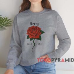 Grateful Dead Jerry Garcia 1942 - 1995 T-shirt 4 Grateful Dead Jerry Garcia 1942 1995 T shirt Grey Sweatshirt