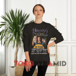 Hocus Pocus 2 28 Years Signatures Shirt Thank You For The Memories 3 Hocus Pocus 2 28 Years Signatures Thank You For The Memories Black Sweatshirt
