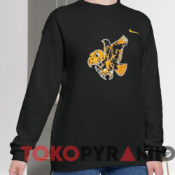 Iowa Hawkeyes Vintage School Logo Pullover Shirt 3 Iowa Hawkeyes Vintage School Logo Pullover Shirt Black Sweatshirt