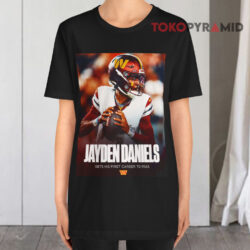 Jayden Daniels Gets His First Career Td Pass Washington Commanders Black T shirt