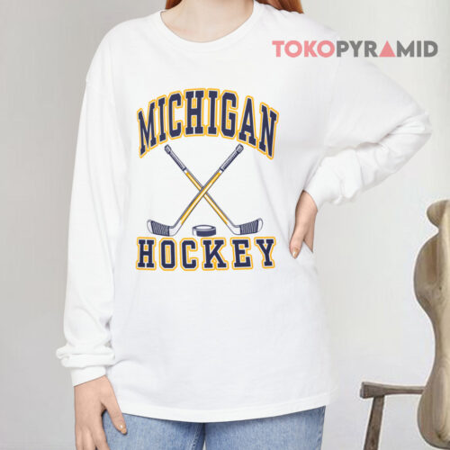 Michigan Wolverines Ice Hockey Ncaa Long sleeved Michigan Wolverines Ice Hockey Ncaa Long sleeved