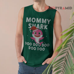 Mommy Shark Christmas Hat Sweatshirt 2 Mommy Shark Christmas Hat Tank Top