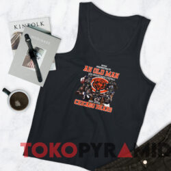 Never Underestimate An Old Man Who Understands Football And Loves Chicago Bears T-shirt 4 Never Underestimate An Old Man Who Understands Football And Loves Chicago Bears T shirt Black TankTop