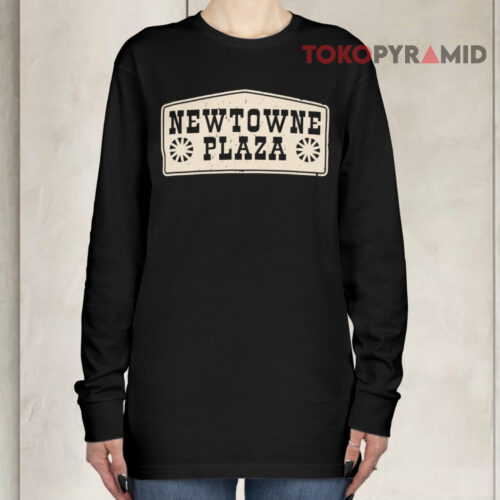 Newtowne Plaza Vintage Long sleeved Newtowne Plaza Vintage Long sleeved