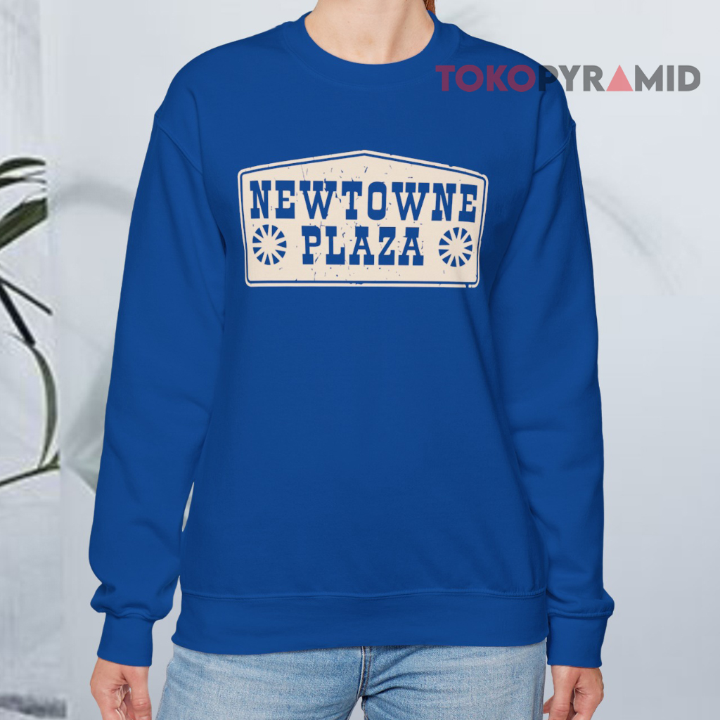Newtowne Plaza Vintage Sweatshirt Newtowne Plaza Vintage Sweatshirt
