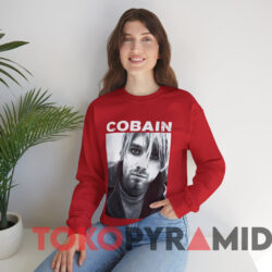 Nirvana Kurt Cobain Eyeliner Photo T shirt Red Sweatshirt