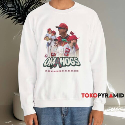 Omahogs Arkansas Razorbacks 1979 2025 Shirt White Sweatshirt Omahogs Arkansas Razorbacks 1979 2025 Shirt White Sweatshirt