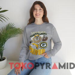 Packers Tasmanian Devil Earth Shaking Ground Gainer T-Shirt 2 Packers Tasmanian Devil Earth Shaking Ground Gainer T shirt Grey Sweatshirt