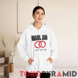 Pearl Jam Don't Give Up European Summer Tour 1992 2-sided Shirt 5 Pearl Jam Don't Give Up European Summer Tour 1992 2 sided Hoodie