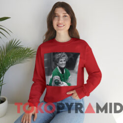Princess Diana Wearing Philadelphia Eagles Jacket T-Shirt 3 Princess Diana Wearing Philadelphia Eagles Jacket T shirt Red Sweatshirt