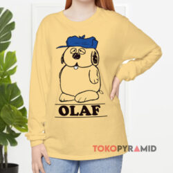 Rare Snoopy Peanuts Olaf Cartoon Long sleeved