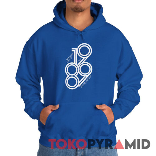 Rare Taylor Swift 1989 The World Tour Hoodie