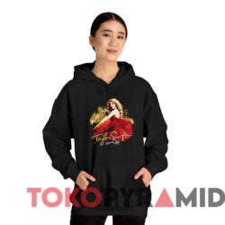 Rare Vintage 2011 Red Taylor Swift Speak Now Tee 3 Rare Vintage 2011 Red Taylor Swift Speak Now Tee Woman Black Hoodie