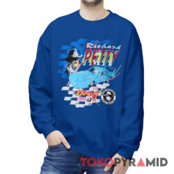 Rare Vintage 90s Nascar Richard Petty T shirt The King Forever Sweatshirt