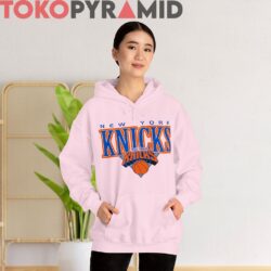 Rare Vintage 90s New York Knicks Logo Shirt