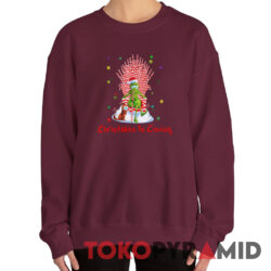 Rare Vintage Christmas Is Coming Grinch Candy Cane Throne Sweatshirt