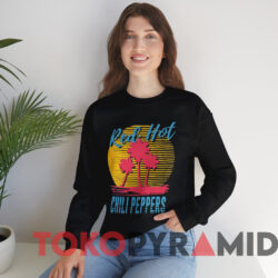 Red Hot Chili Peppers Beach Scene T-shirt 2 Red Hot Chili Peppers Beach Scene T shirt Black Sweatshirt