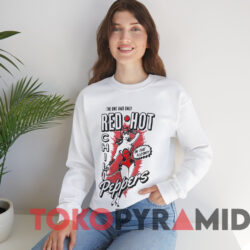 Red Hot Chili Peppers In The Flesh T shirt White Sweatshirt