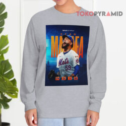 Sean Manaea New York Mets Mlb 2024 7 Ip 3 Hits 1 Runs Mlb 2024 Nlds Poster Long sleeved