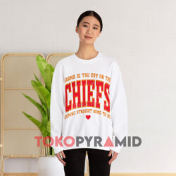 Karma Is The Guy On The Chiefs Coming Straight Home To Me Shirt 3 Taylor Karma Is The Guy On The Chiefs Coming Straight Home To Me White Sweatshirt