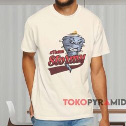 Team Stormy Essential Shirt Beige T shirt