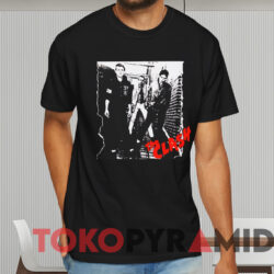The Clash Poster T-shirt - TokoPyramid