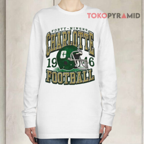 Unc Charlotte Football 1946 Vintage Long sleeved Unc Charlotte Football 1946 Vintage Long sleeved