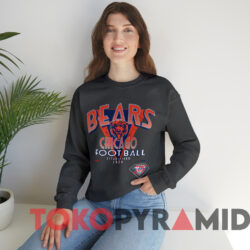 Vintage 1920 Chicago Bears Established 75 Years NFL T-shirt 3 Vintage 1920 Chicago Bears Established 75 Years Nfl T shirt Dark Heather Sweatshirt