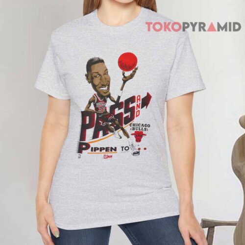 Vintage 1991 Pippen to Jordan Pass and Smash NBA Chicago Bulls Shirt Front Vintage 1991 Pippen to Jordan Pass and Smash NBA Chicago Bulls Shirt Front