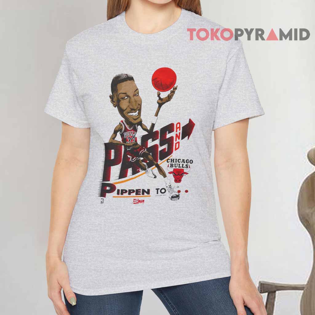 Vintage 1991 Pippen to Jordan Pass and Smash NBA Chicago Bulls Shirt Front Vintage 1991 Pippen to Jordan Pass and Smash NBA Chicago Bulls Shirt Front