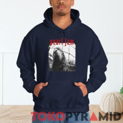 Vintage 1993 Pearl Jam Vs Shirt 2 Vintage 1993 Pearl Jam Vs Shirt Hoodie