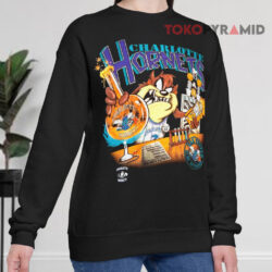 Vintage 1995 Charlotte Hornets Taz Shirt 2 Vintage 1995 Charlotte Hornets Taz Sweatshirt