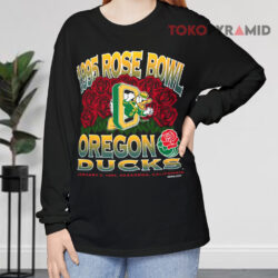 Vintage 1995 Oregon Ducks Donald Duck Rose Bowl Long sleeved