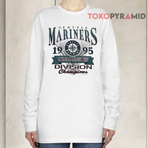 Vintage 1995 Seattle Mariners American League West Division Champions Long sleeved Vintage 1995 Seattle Mariners American League West Division Champions Long sleeved