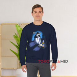 Vintage 1996 Budweiser Bud Ice Penguin Navy Sweatshirt