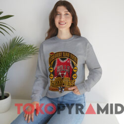 Vintage 1996 Chicago Bulls Greatest Team Ever NBA Starter T-shirt 2 Vintage 1996 Chicago Bulls Greatest Team Ever Nba Starter T shirt Grey Sweatshirt
