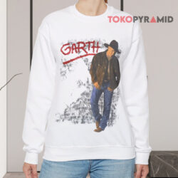 Vintage 1996 Garth Brooks Cropped Shirt 3 Vintage 1996 Garth Brooks Cropped Sweatshirt