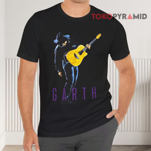 Vintage 1997 Garth Brooks Guitar Black T shirt Vintage 1997 Garth Brooks Guitar Black T shirt