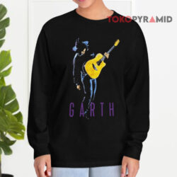 Vintage 1997 Garth Brooks Guitar Long sleeved