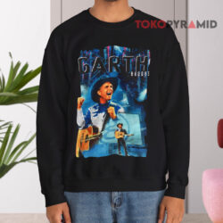 Vintage 1997 Garth Brooks Tour Shirt 3 Vintage 1997 Garth Brooks Tour Sweatshirt