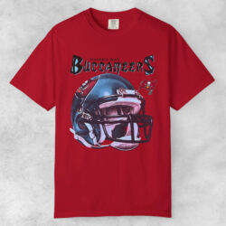 Vintage 1997 Tampa Bay Buccaneers Helmet T shirt