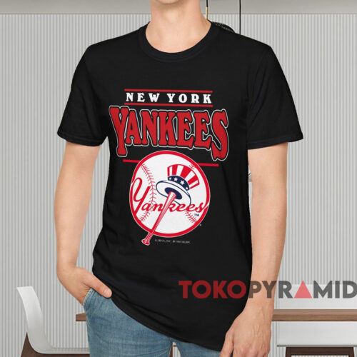 Vintage 1998 New York Yankees Logo Shirt Black T shirt Vintage 1998 New York Yankees Logo Shirt Black T shirt