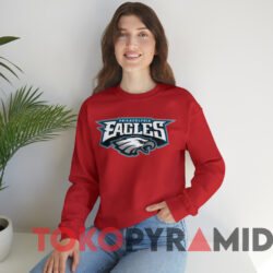 Vintage 2001 Philadelphia Eagles Y2k T-shirt 2 Vintage 2001 Philadelphia Eagles Y2k T shirt Red Sweatshirt
