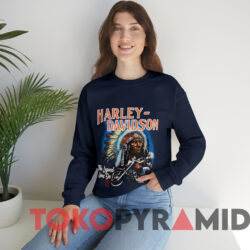 Vintage 80s Harley Davidson The Legend Lives On T-shirt 2 Vintage 80s Harley Davidson The Legend Lives On T shirt Navy Sweatshirt