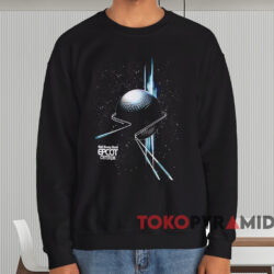 Vintage 80s Walt Disney World Epcot Center T-shirt 4 Vintage 80s Walt Disney World Epcot Center T shirt Black Sweatshirt