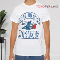 Vintage 90s Charlotte Hornets Nba Big Logo White T shirt